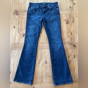 7 for All Mankind 7FAM “A” Pocket Flare Jeans in Dark Indigo Size 29